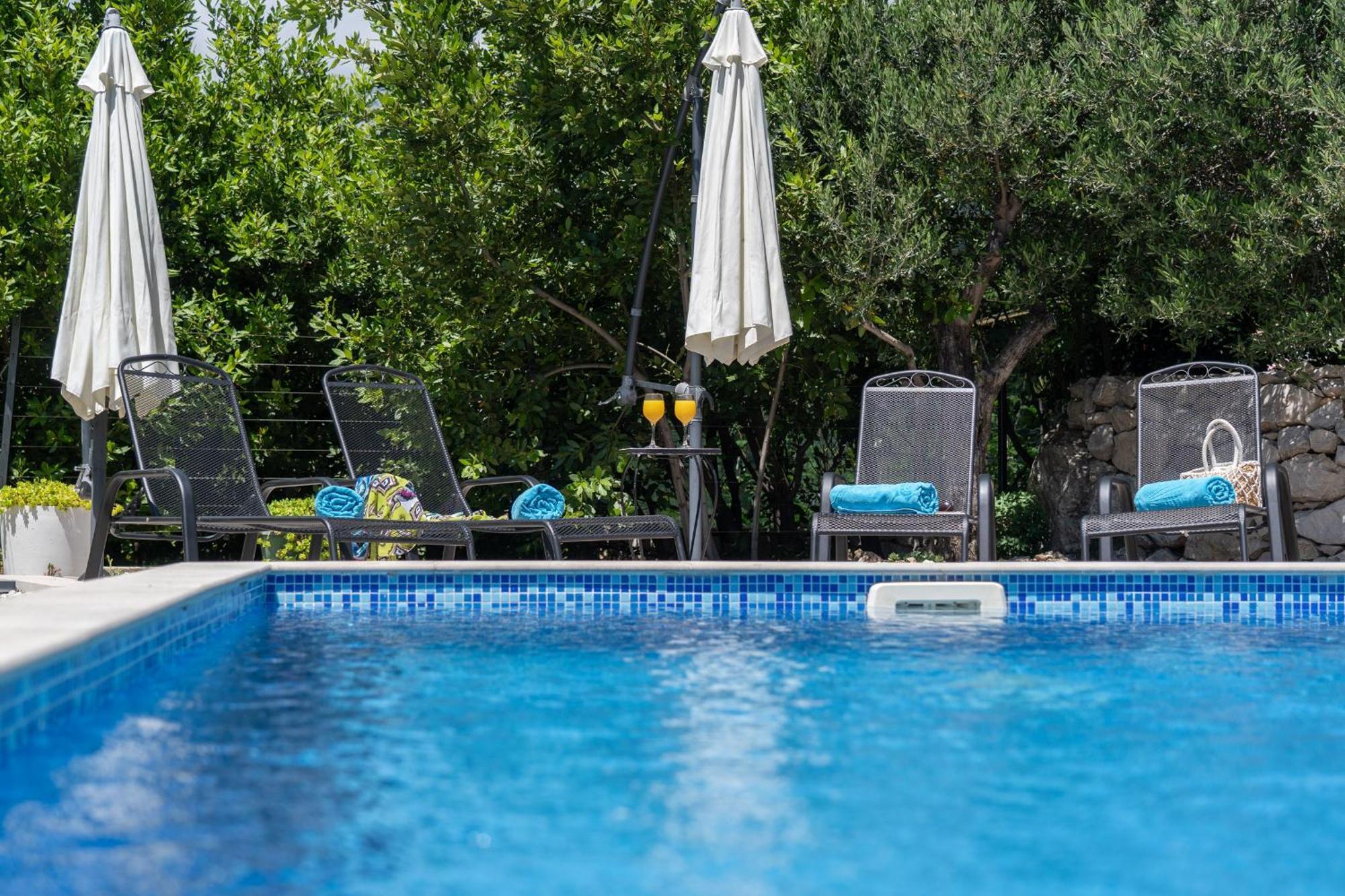 Villa With Sea View Podgora Exterior photo