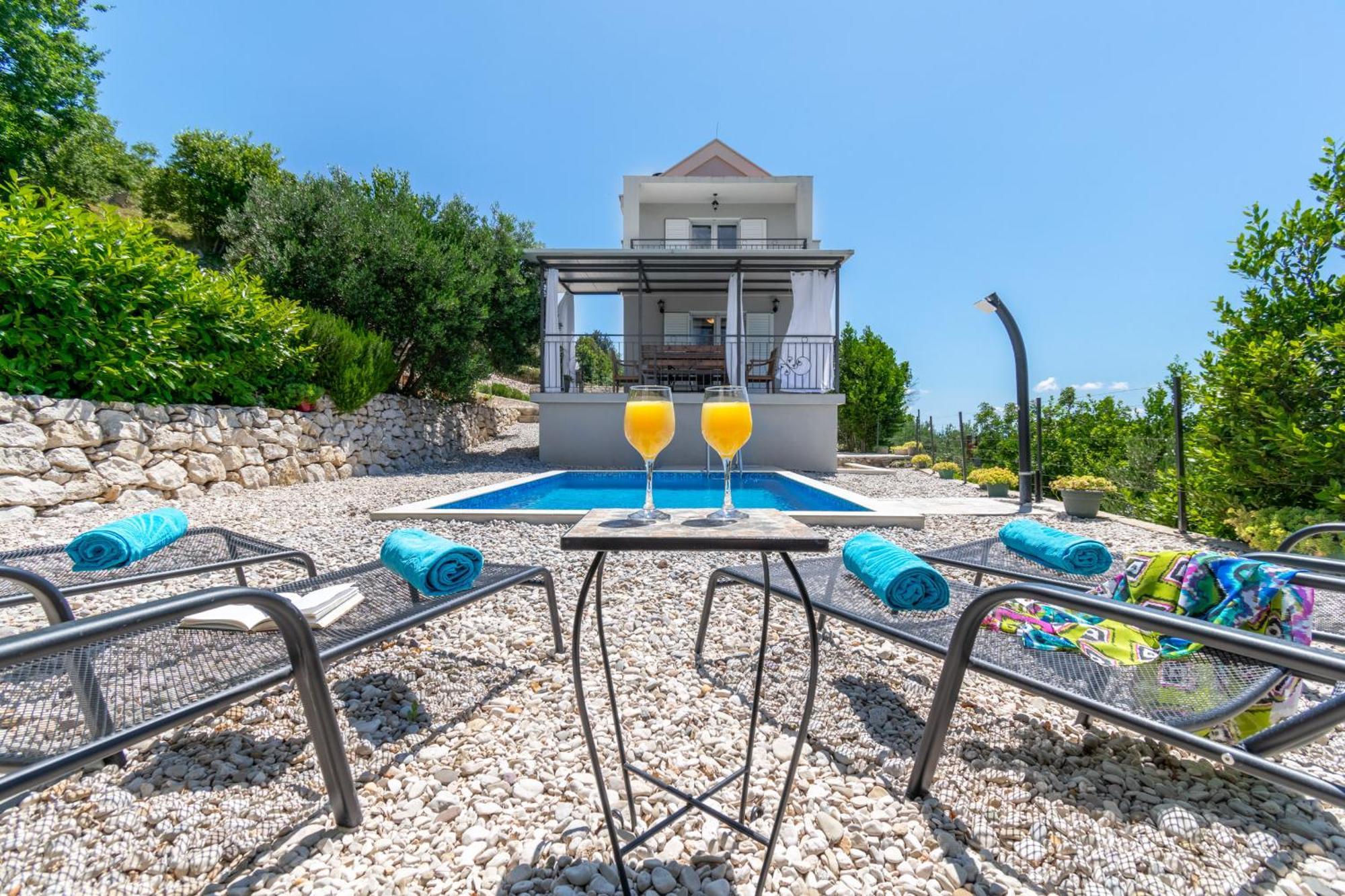 Villa With Sea View Podgora Exterior photo